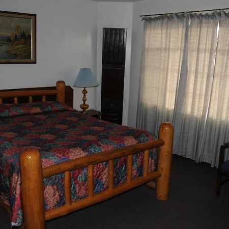 Rainbow Motel Thermopolis Δωμάτιο φωτογραφία
