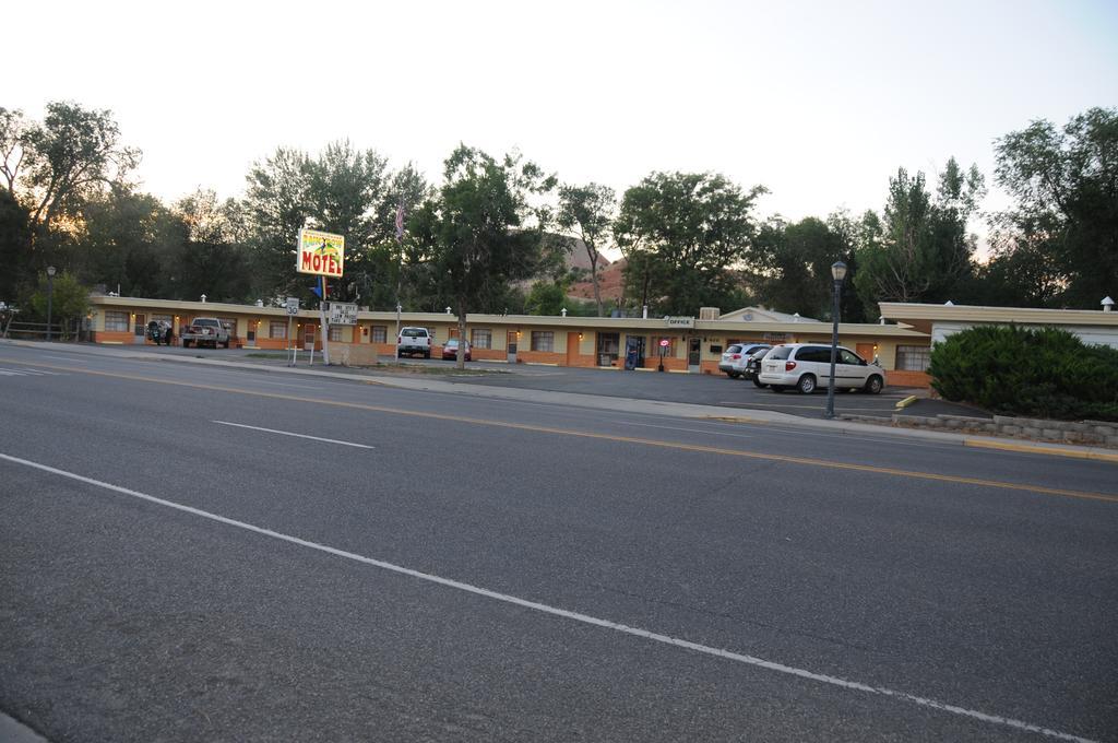 Rainbow Motel Thermopolis Εξωτερικό φωτογραφία