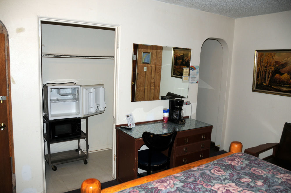 Rainbow Motel Thermopolis Εξωτερικό φωτογραφία